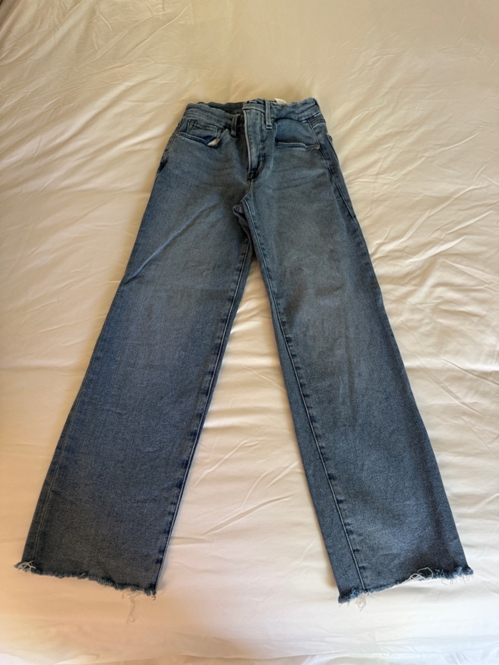 Good American Wide Leg Flare Jeans in Faded Blue